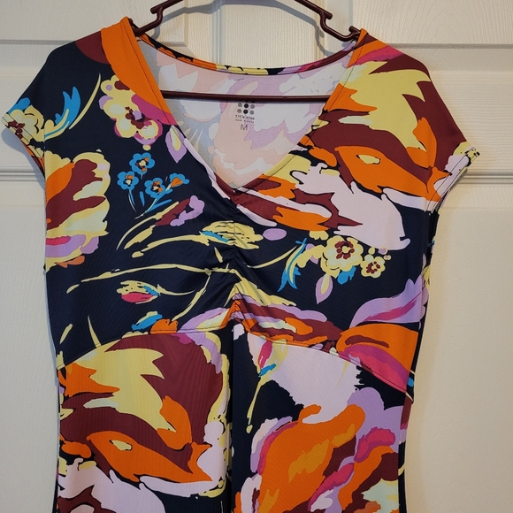 Title Nine Dress Medium Short Sleeve Colorful Stretchy Beachy - Picture 2 of 7
